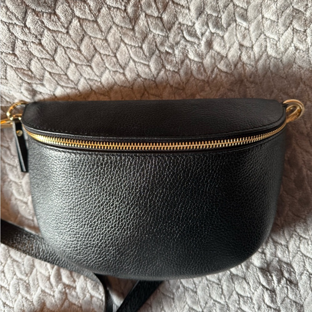 BLACK LEATHER CROSSBODY/SLING BAG
ELIE BEAUMONT - Picture 6 of 8